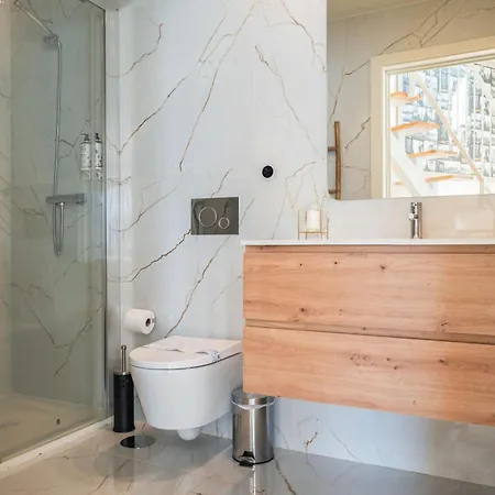 Luxury Style 3 With Ac Downtown Near Metro *