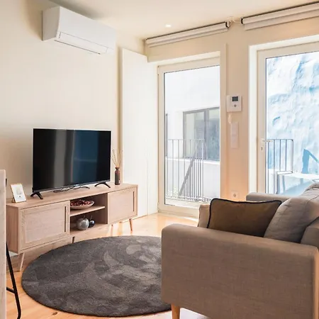 Luxury Style 3 With Ac Downtown Near Metro *