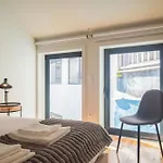Luxury Style 3 With Ac Downtown Near Metro Daire *