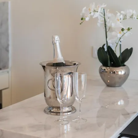 Luxury Style 3 With Ac Downtown Near Metro Porto